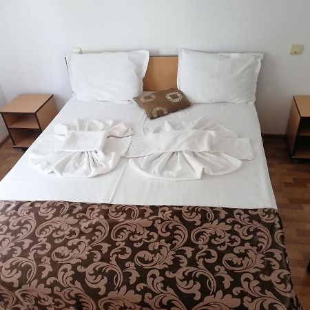 אפורי נורד Hotel Coralis 2 מראה חיצוני תמונה