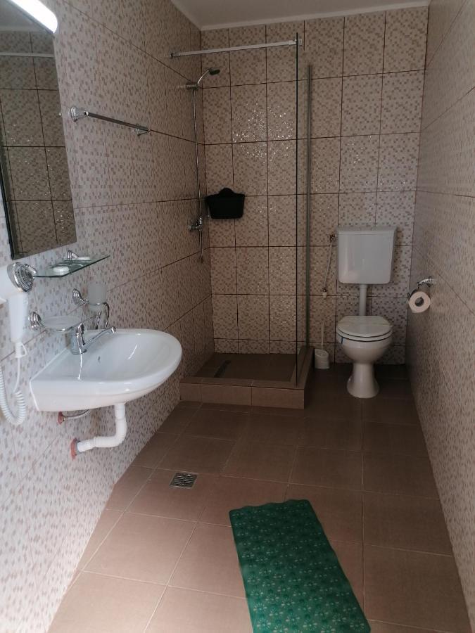 אפורי נורד Hotel Coralis 2 מראה חיצוני תמונה