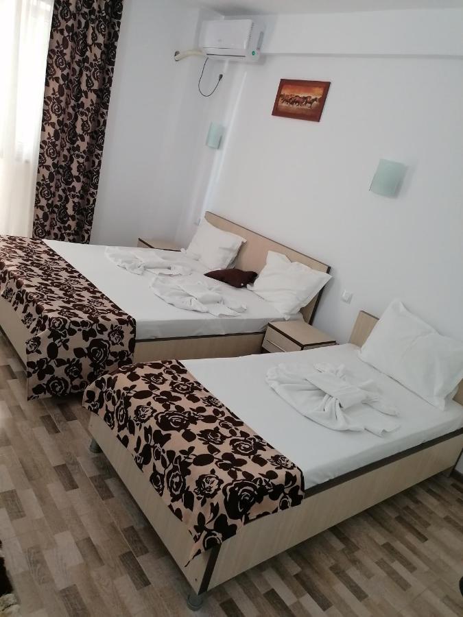 אפורי נורד Hotel Coralis 2 מראה חיצוני תמונה
