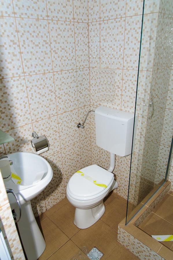 אפורי נורד Hotel Coralis 2 מראה חיצוני תמונה