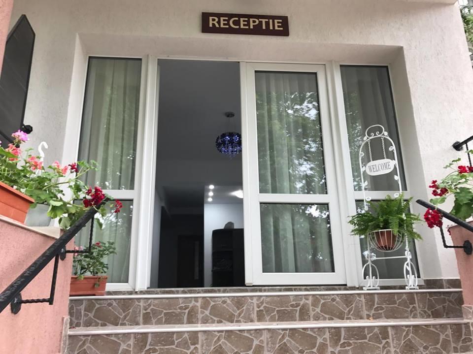 אפורי נורד Hotel Coralis 2 מראה חיצוני תמונה